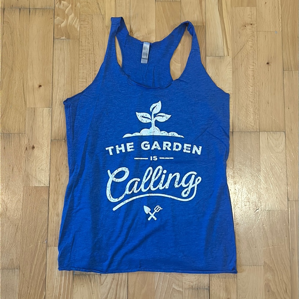 Next Level ‘THE GARDEN IS Calling’ blue tank Womens L
